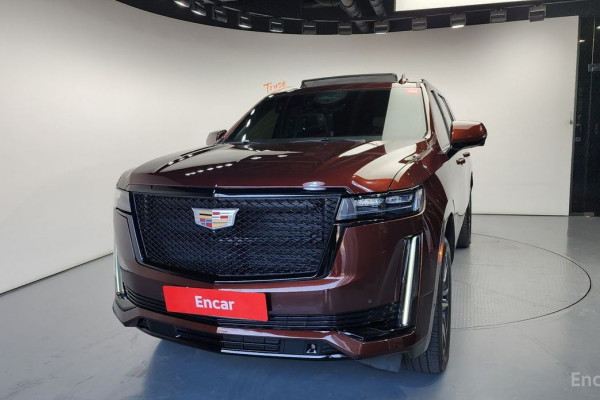 2022 Cadillac Escalade с пробегом 44 952 км