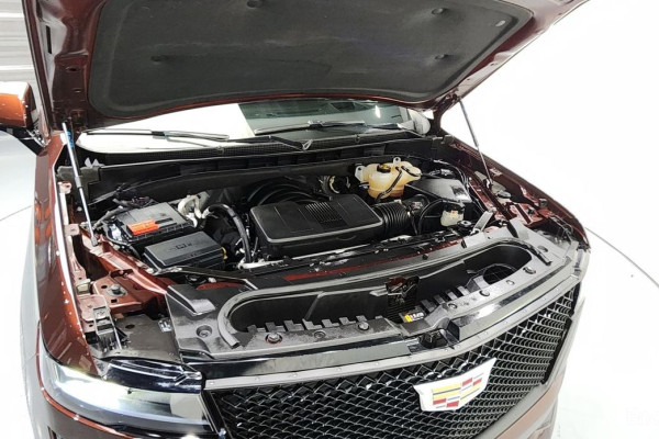 2022 Cadillac Escalade с пробегом 44 952 км