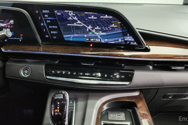 2022 Cadillac Escalade с пробегом 44 952 км