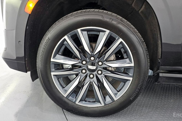 2022 Cadillac Escalade с пробегом 70 138 км