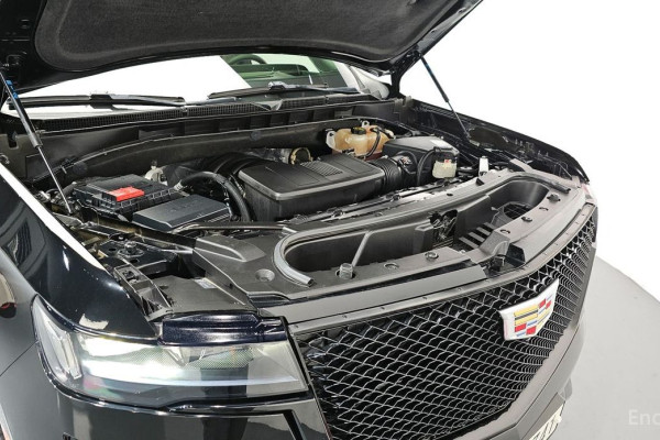 2022 Cadillac Escalade с пробегом 70 138 км