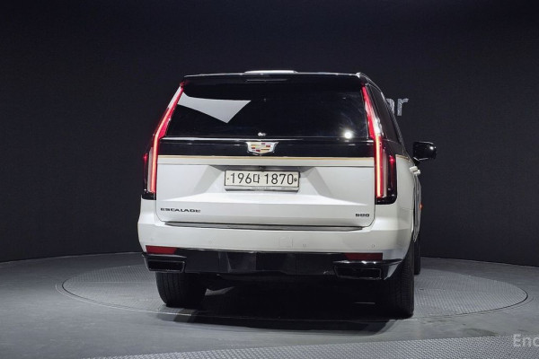 2021 Cadillac Escalade с пробегом 62 638 км