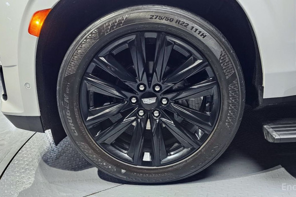 2021 Cadillac Escalade с пробегом 62 638 км