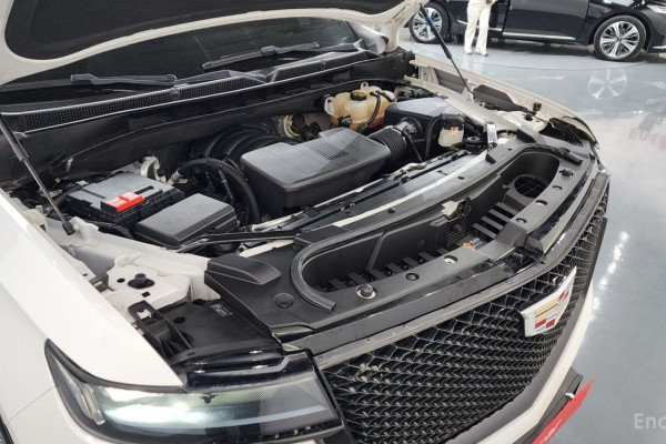 2022 Cadillac Escalade с пробегом 123 622 км