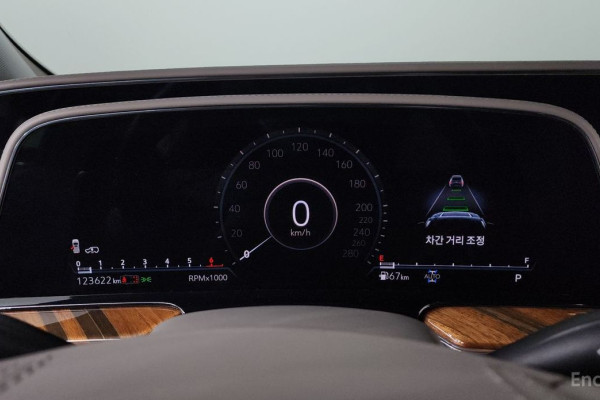 2022 Cadillac Escalade с пробегом 123 622 км