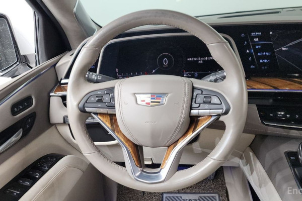 2022 Cadillac Escalade с пробегом 123 622 км