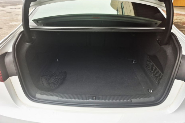 2016 Audi A6 с пробегом 128 450 км