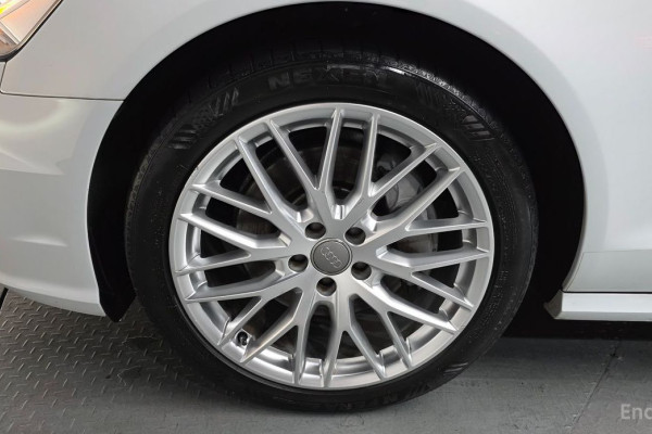 2015 Audi A6 с пробегом 111 983 км