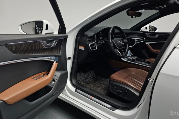 2020 Audi A6 с пробегом 52 365 км