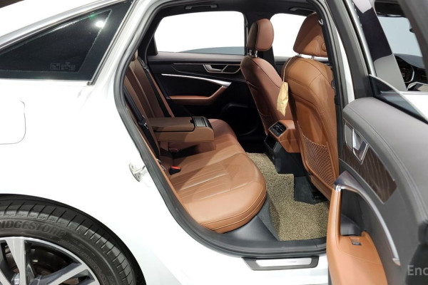 2022 Audi A6 с пробегом 70 062 км