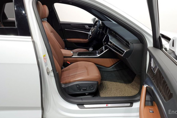 2022 Audi A6 с пробегом 70 062 км