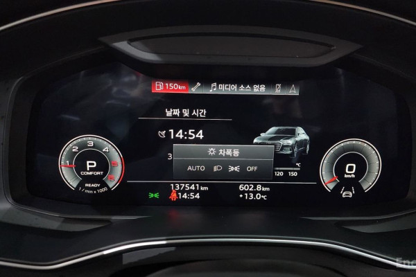 2022 Audi A6 с пробегом 137 541 км