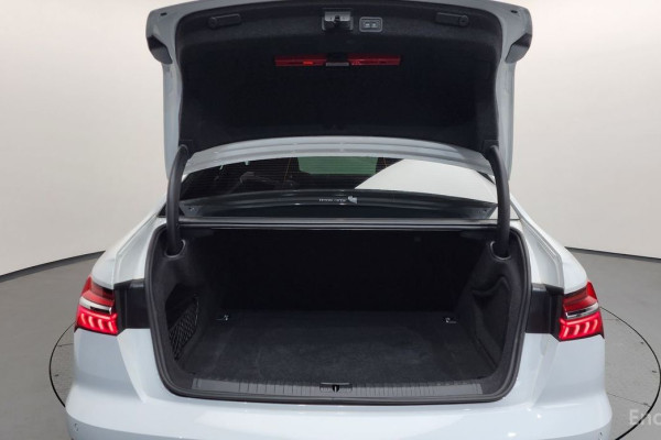 2022 Audi A6 с пробегом 137 541 км