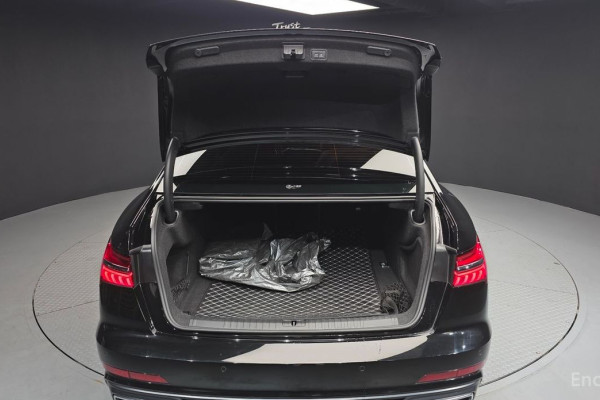 2023 Audi A6 с пробегом 54 829 км