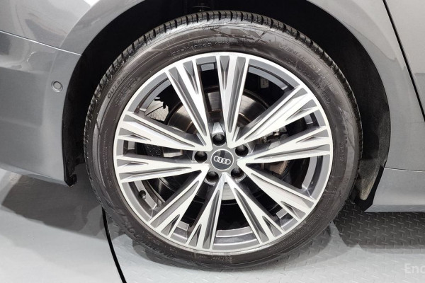 2021 Audi A6 с пробегом 95 015 км