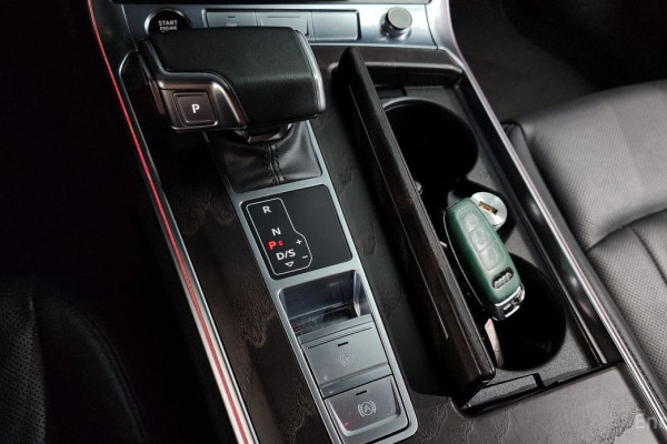 2021 Audi A6 с пробегом 95 015 км