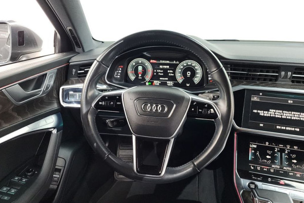 2021 Audi A6 с пробегом 95 015 км