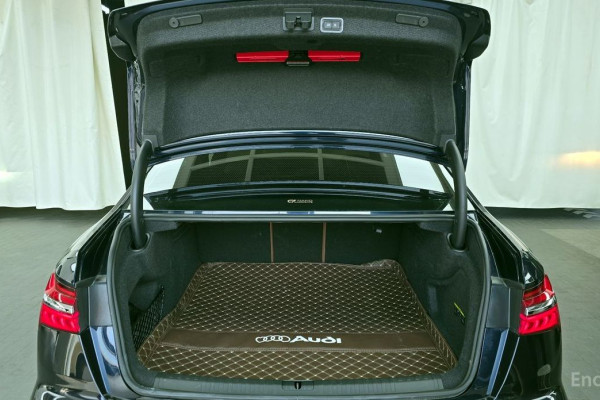 2023 Audi A6 с пробегом 24 109 км