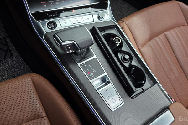 2022 Audi A6 с пробегом 30 337 км