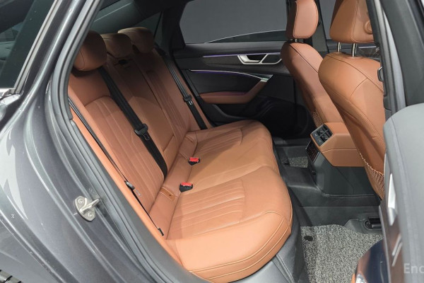 2022 Audi A6 с пробегом 30 337 км