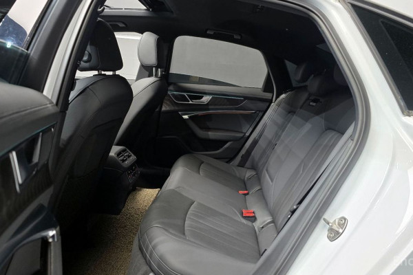 2021 Audi A6 с пробегом 21 436 км