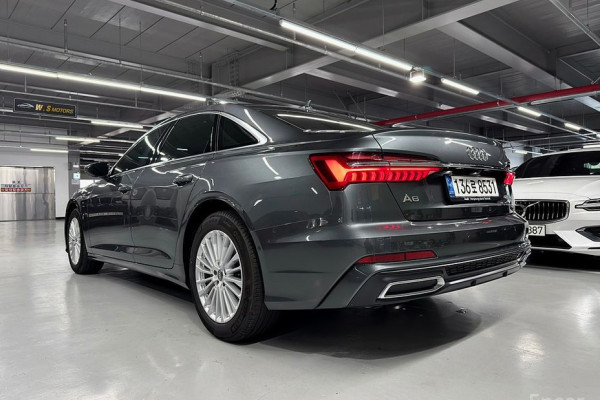 2020 Audi A6 с пробегом 14 656 км