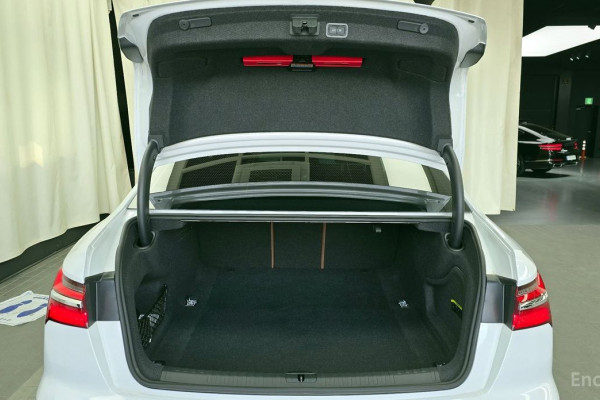 2022 Audi A6 с пробегом 27 827 км