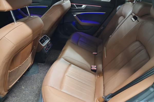 2022 Audi A6 с пробегом 21 988 км