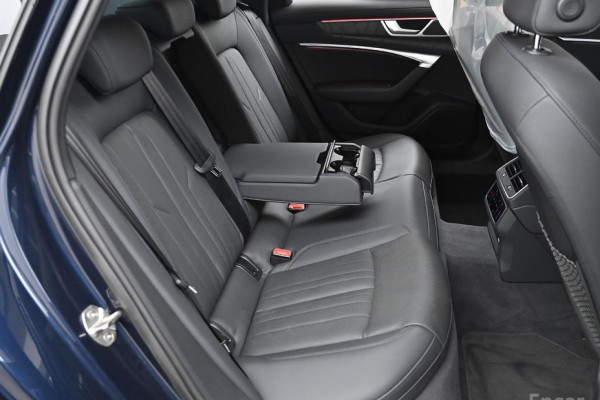 2023 Audi A6 с пробегом 19 973 км