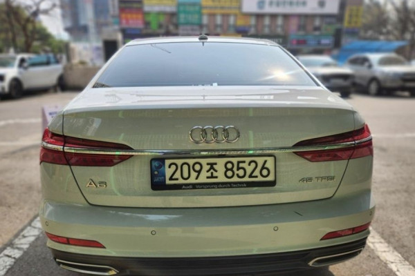 2021 Audi A6 с пробегом 43 875 км