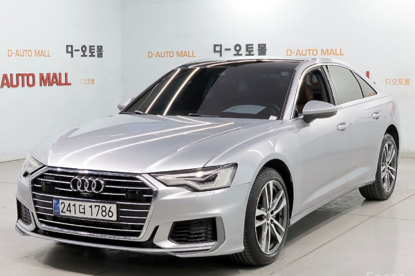 2022 Audi A6 с пробегом 17 000 км