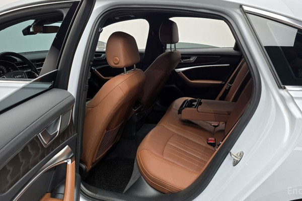 2023 Audi A6 с пробегом 44 436 км