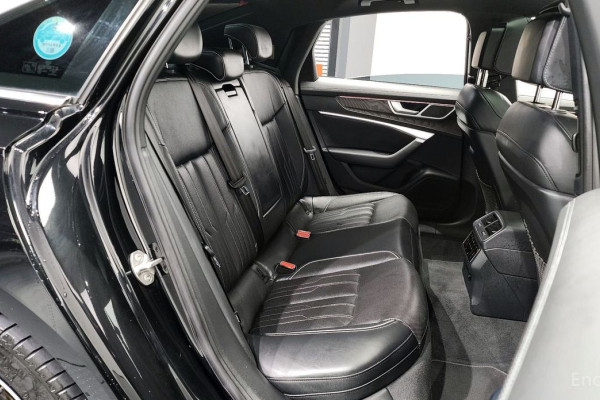 2022 Audi A6 с пробегом 28 975 км