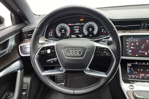 2022 Audi A6 с пробегом 28 975 км