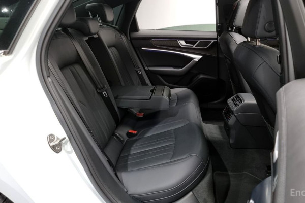 2023 Audi A6 с пробегом 52 024 км