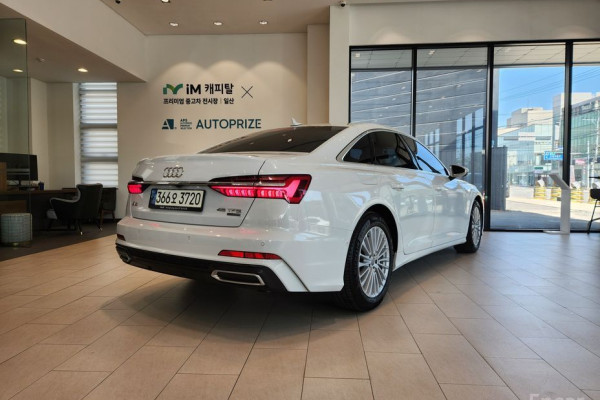 2021 Audi A6 с пробегом 68 048 км