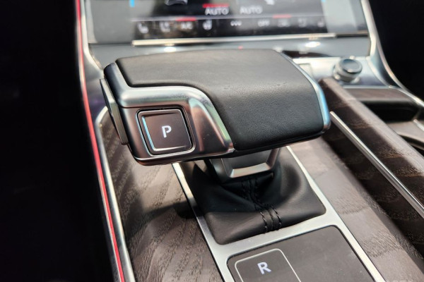 2021 Audi A6 с пробегом 68 048 км