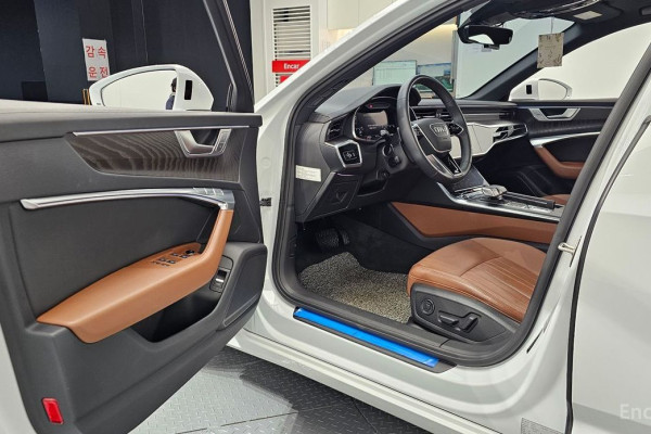 2021 Audi A6 с пробегом 49 835 км