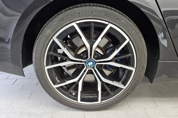 2023 BMW 5 серии с пробегом 72 100 км