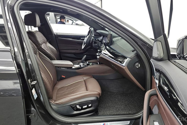 2023 BMW 5 серии с пробегом 72 100 км