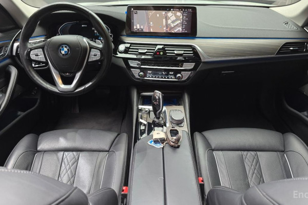 2022 BMW 5 серии с пробегом 80 229 км