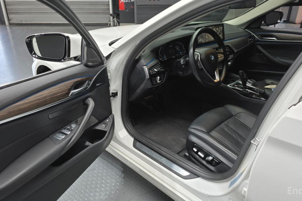 2022 BMW 5 серии с пробегом 80 229 км