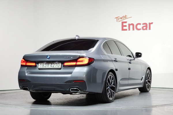 2023 BMW 5 серии с пробегом 25 283 км
