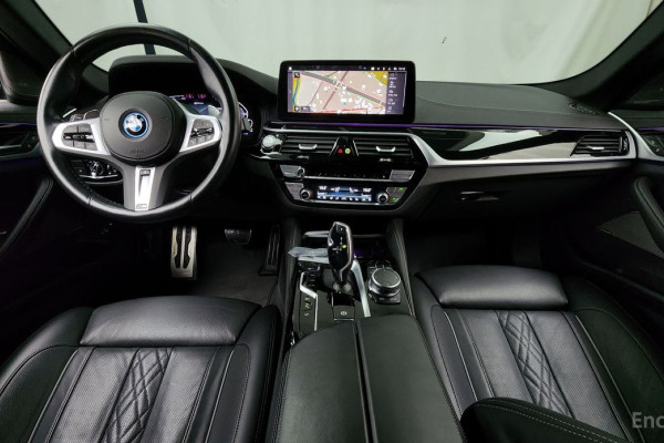 2023 BMW 5 серии с пробегом 25 283 км