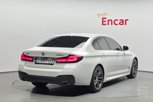 2022 BMW 5 серии с пробегом 54 626 км