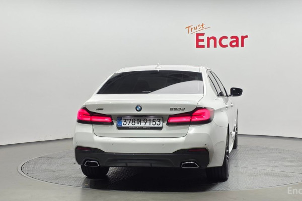 2022 BMW 5 серии с пробегом 54 626 км