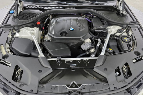 2022 BMW 5 серии с пробегом 54 626 км