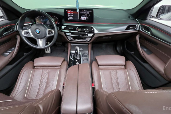2022 BMW 5 серии с пробегом 54 626 км