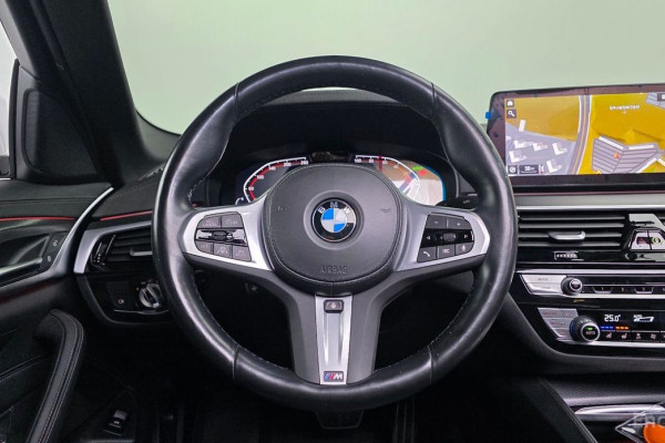 2023 BMW 5 серии с пробегом 26 132 км