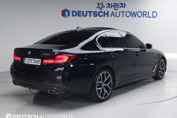 2022 BMW 5 серии с пробегом 38 412 км